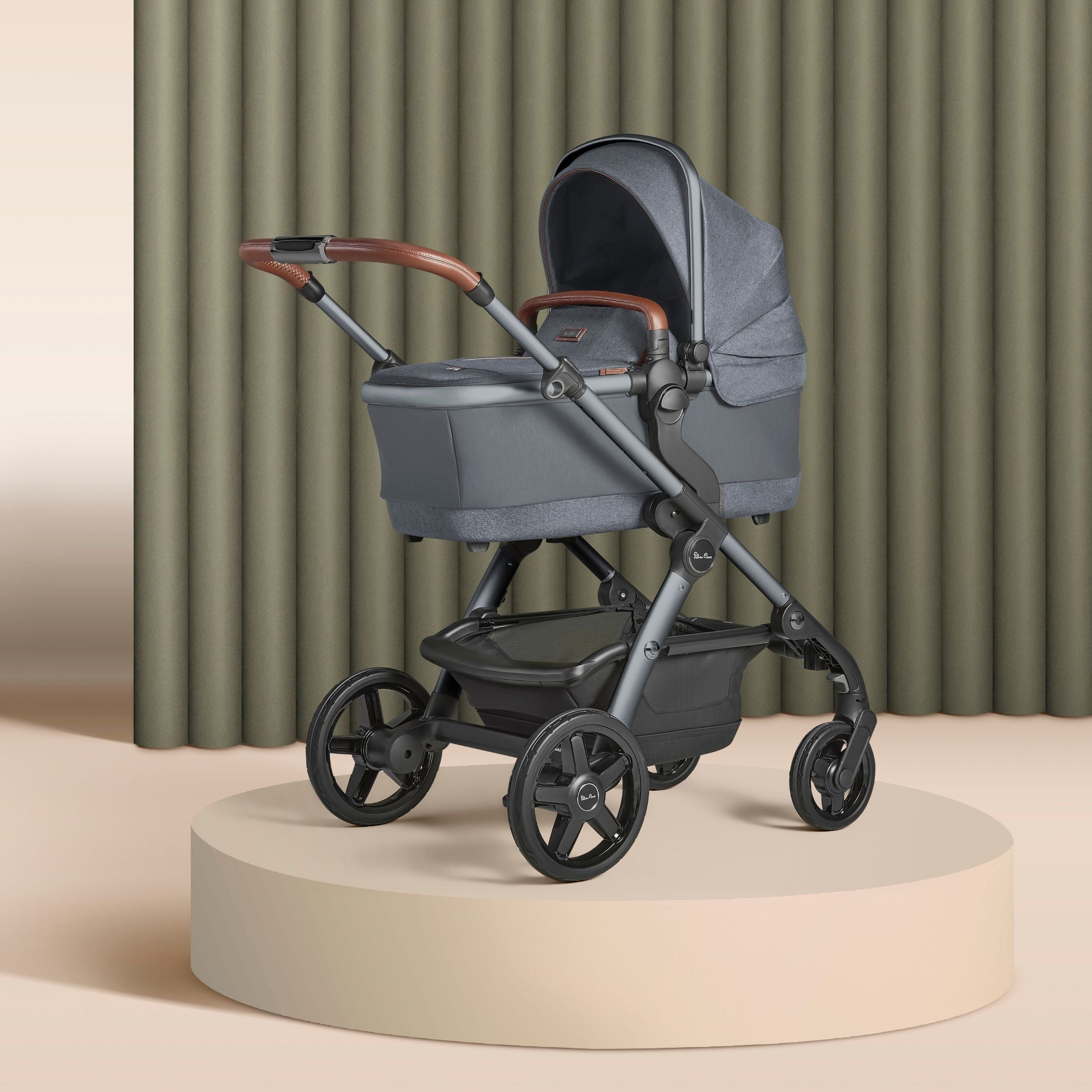 Silver Cross Wave Tandem Bassinet with Sustainable Fabrics - Tots to Teens Furniture