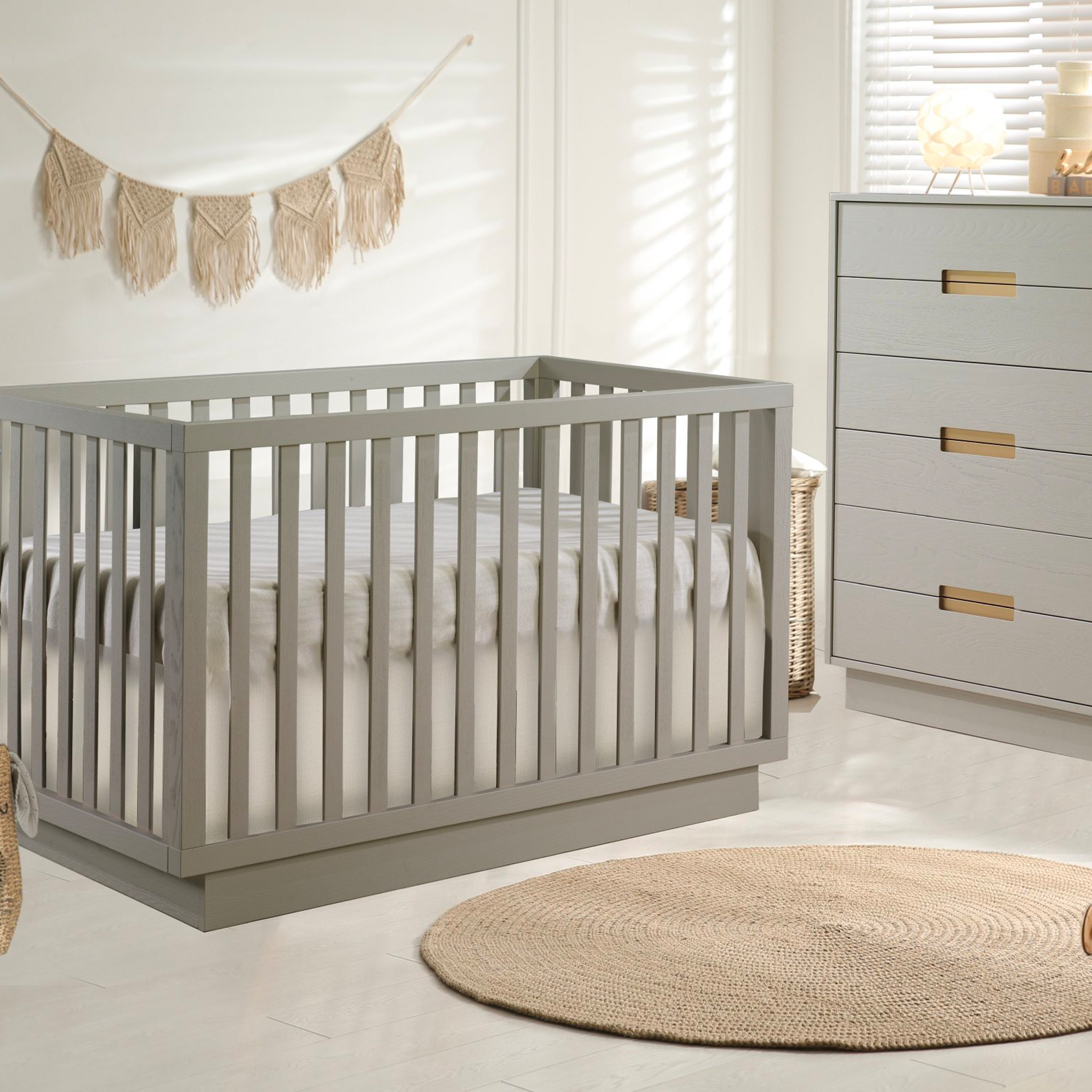 Como Classic Crib - Tots to Teens Furniture