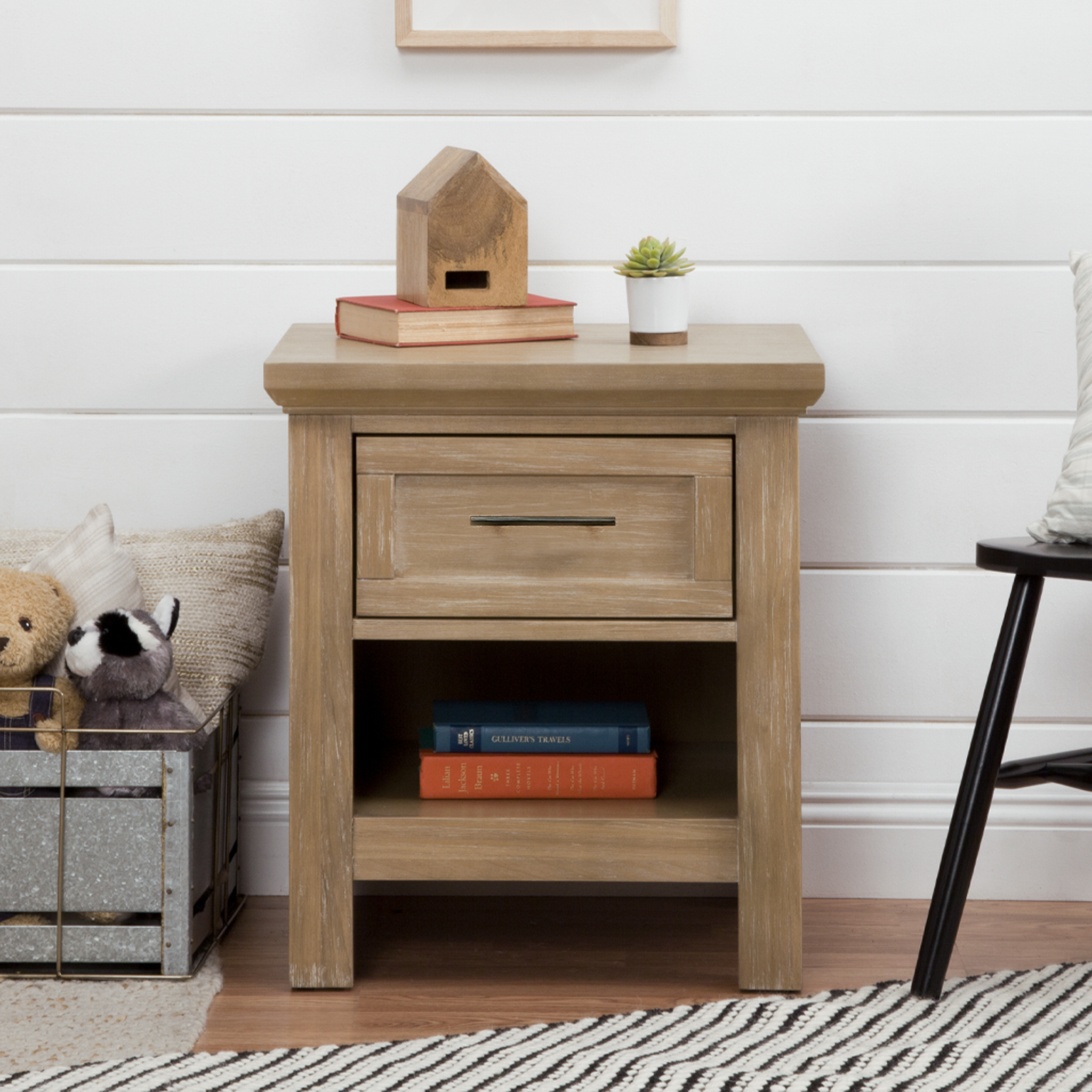 Emory Farmhouse Nightstand - Tots to Teens Furniture