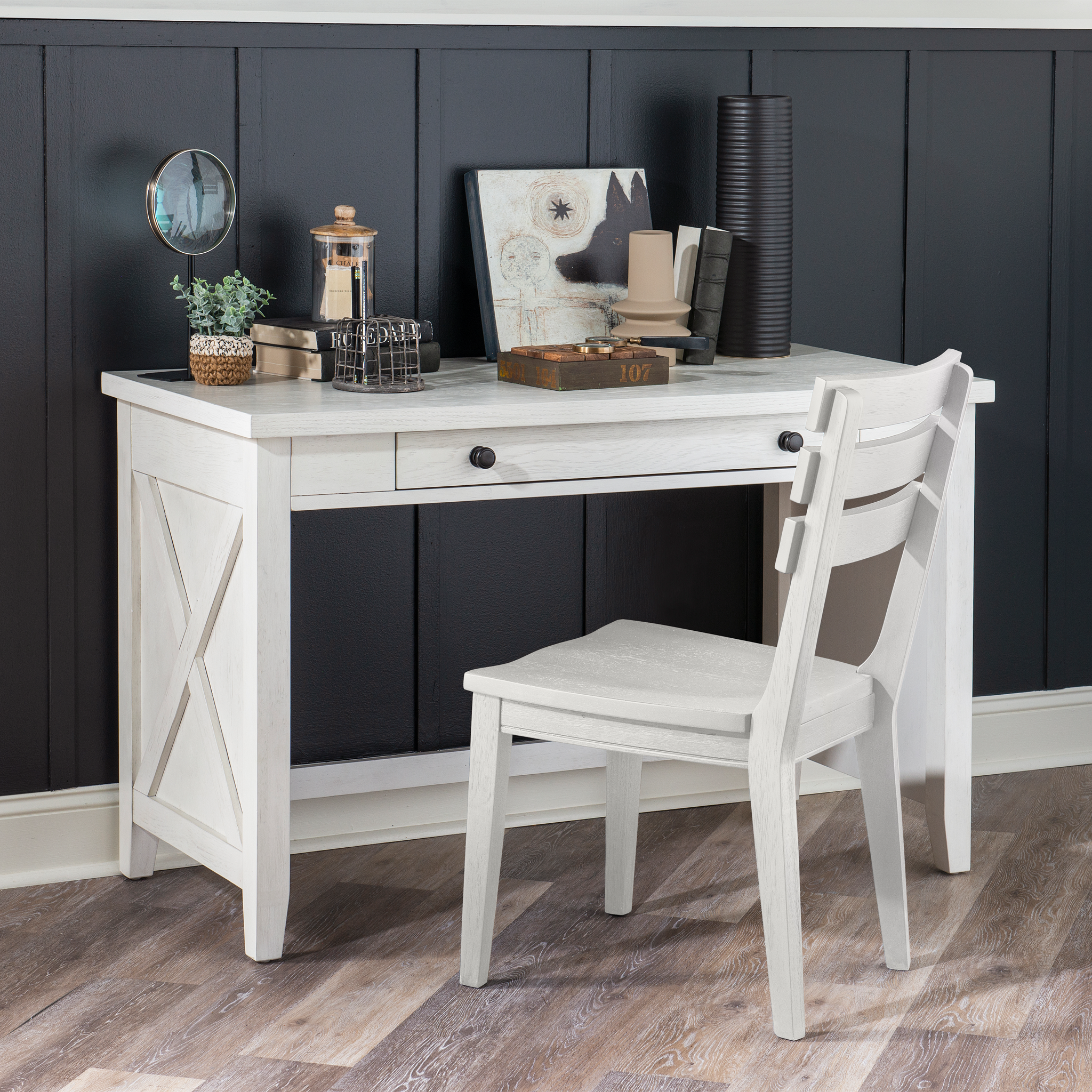 Flatiron Desk - Tots to Teens Furniture