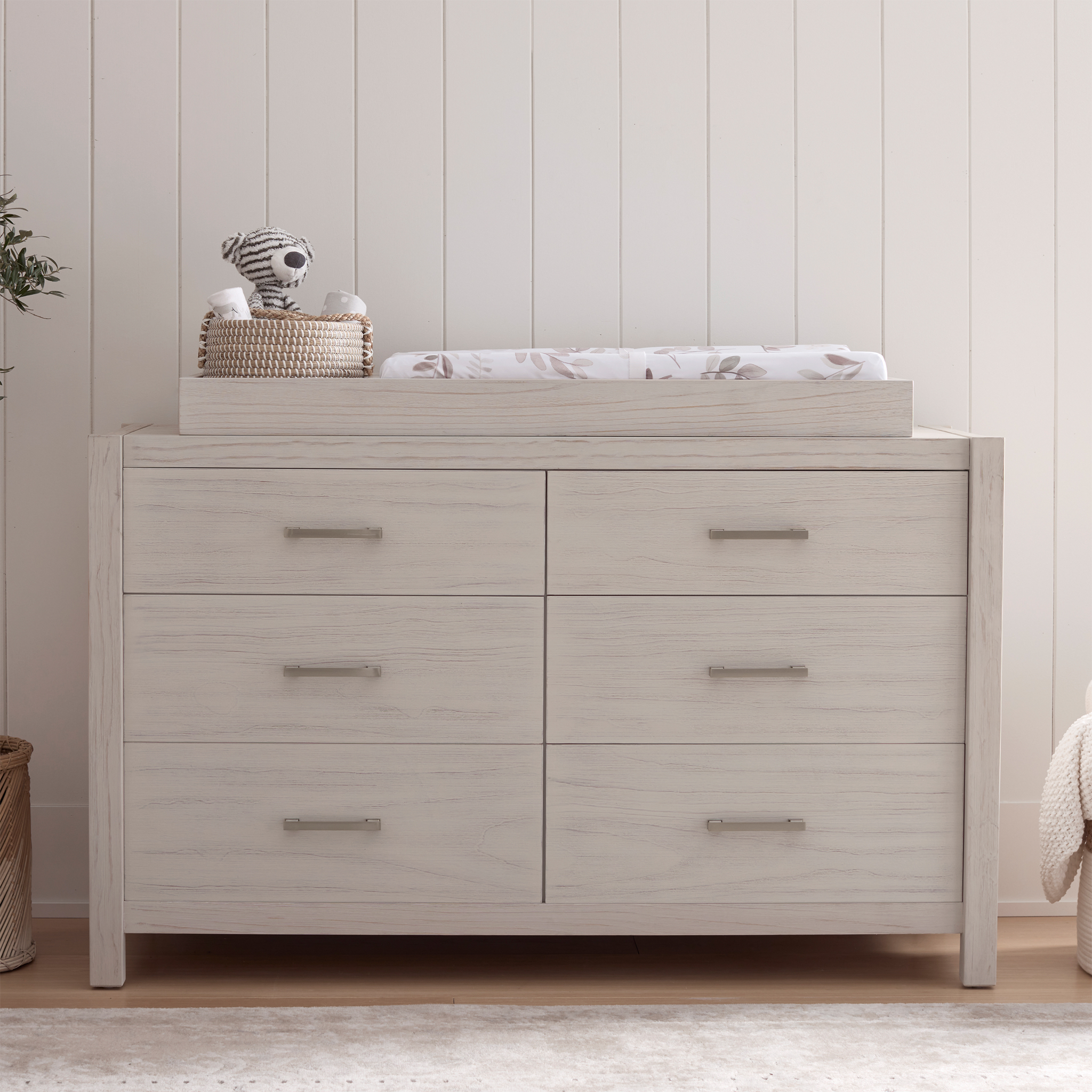 Hemsted 6 Drawer Dresser - Tots to Teens Furniture