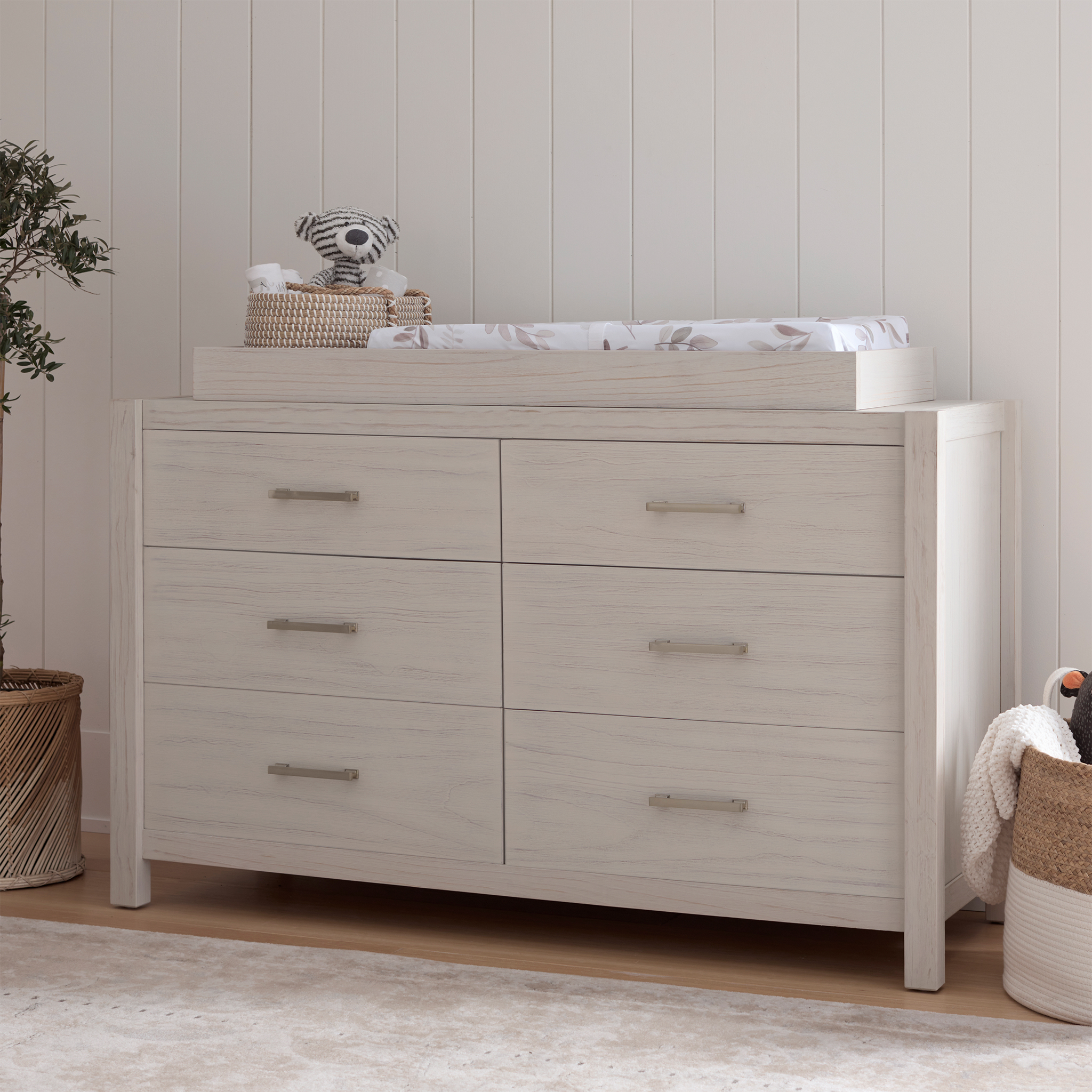 Hemsted 6 Drawer Dresser - Tots to Teens Furniture