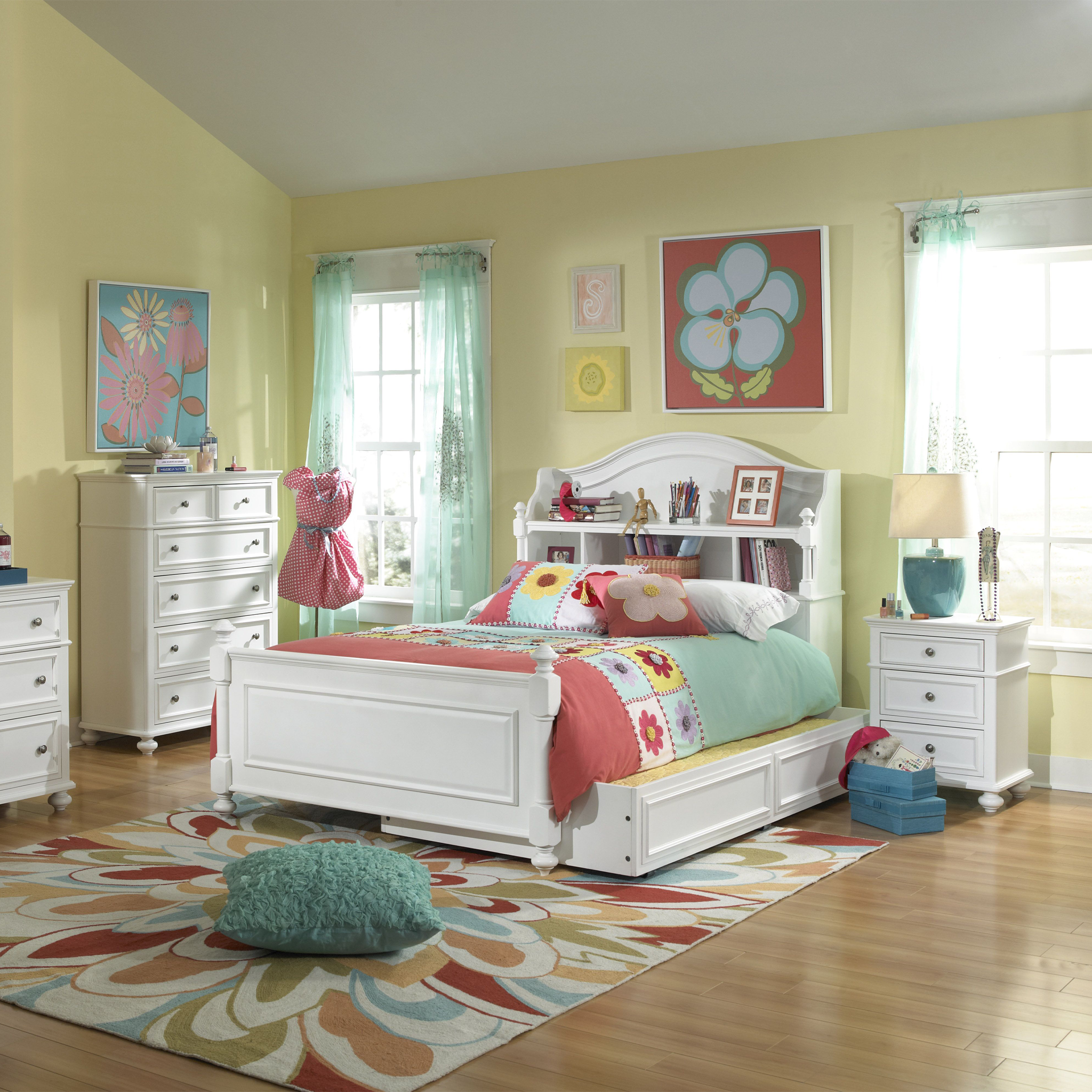 Madison Nightstand in Natural White - Tots to Teens Furniture