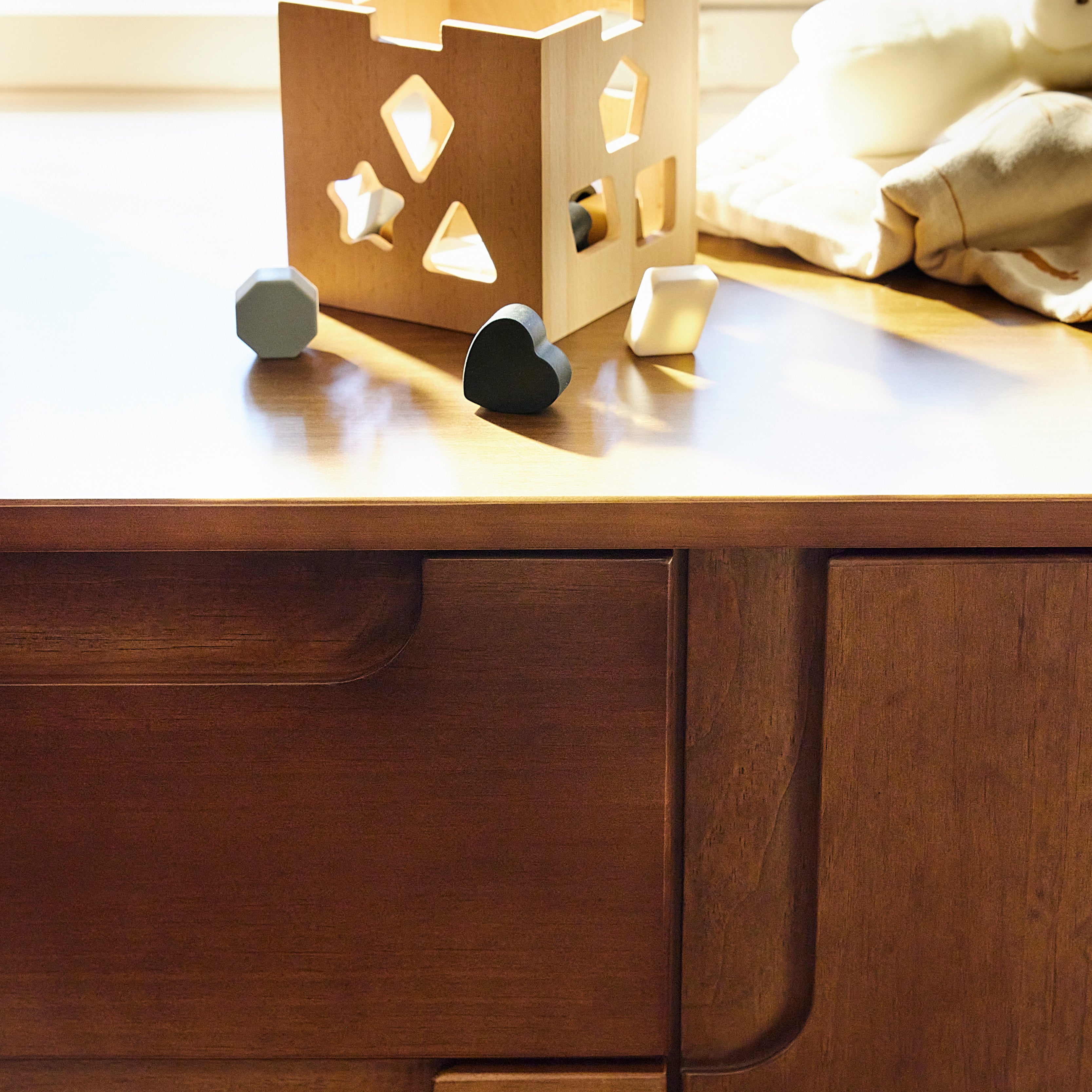 Yuzu 3 Drawer Changer Dresser - Tots to Teens Furniture