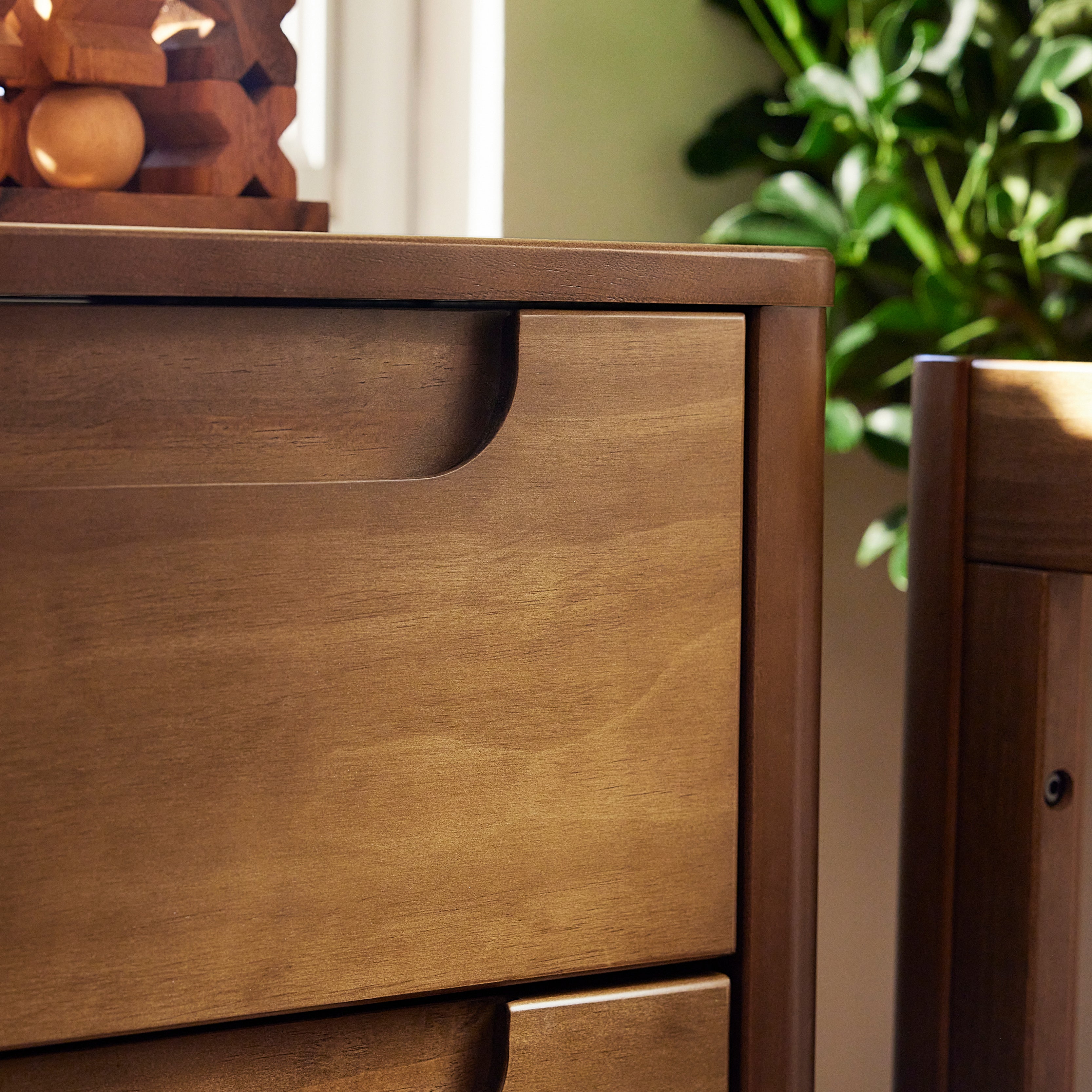 Yuzu 6 Drawer Dresser - Tots to Teens Furniture