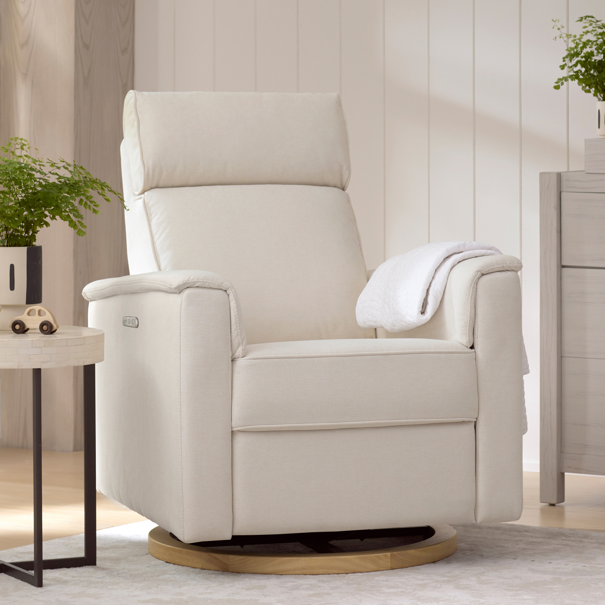 Willa Plus Power Glider Recliner w/ Power Headrest - Tots to Teens Furniture