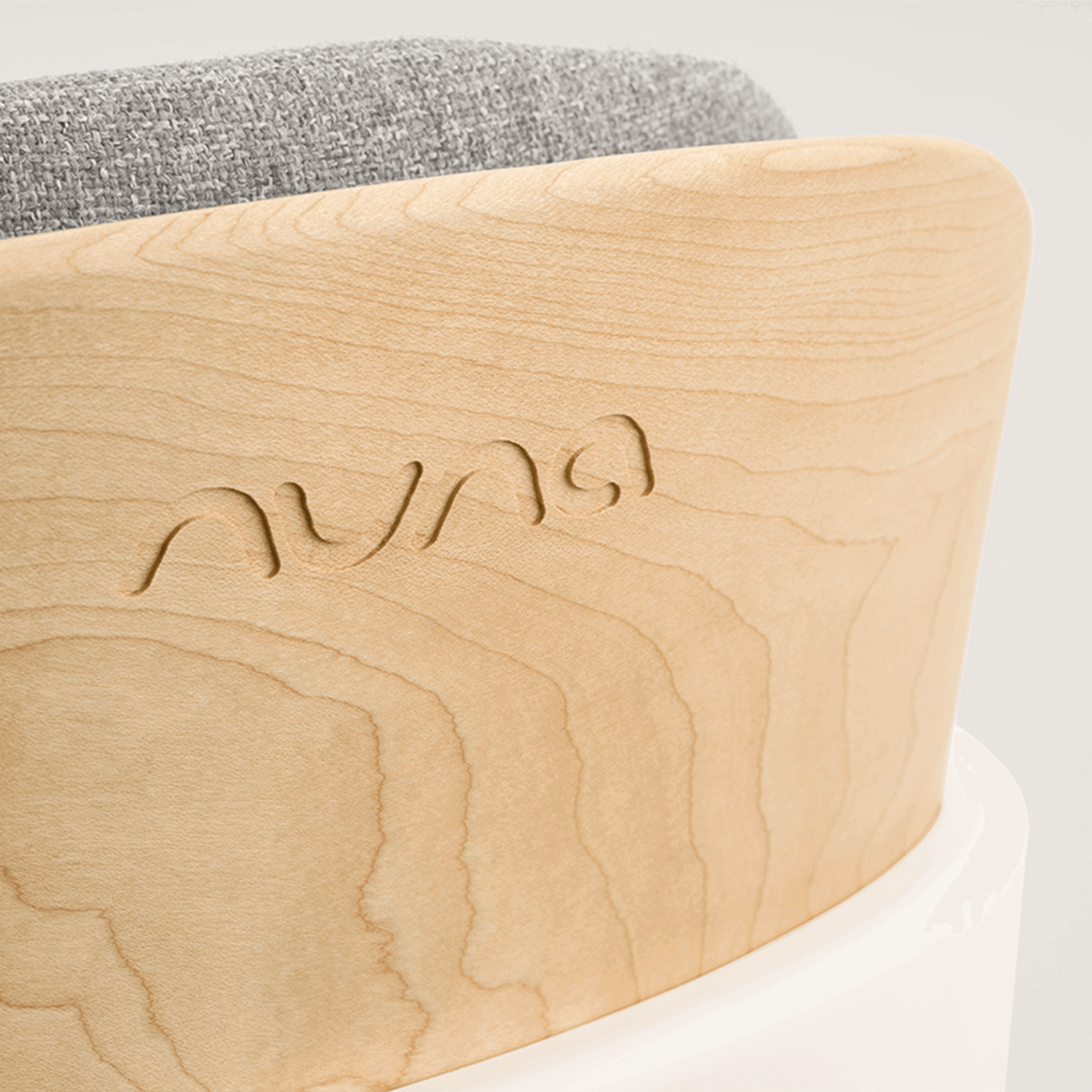 Bryn High Chair - Tots to Teens Furniture