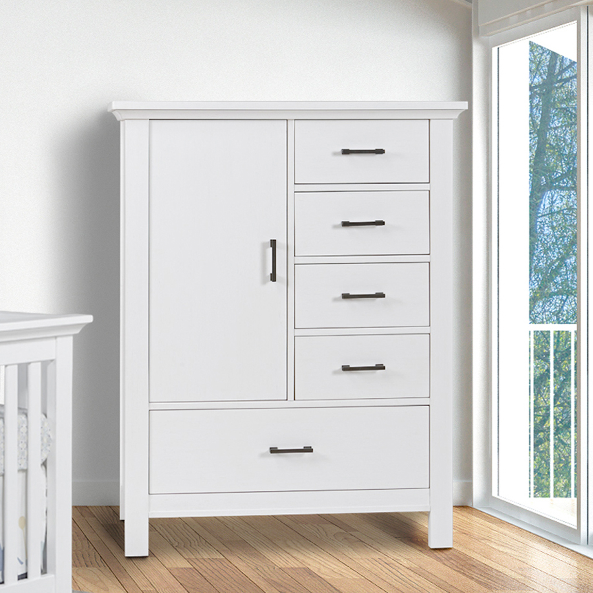 Como Door Chest - Tots to Teens Furniture