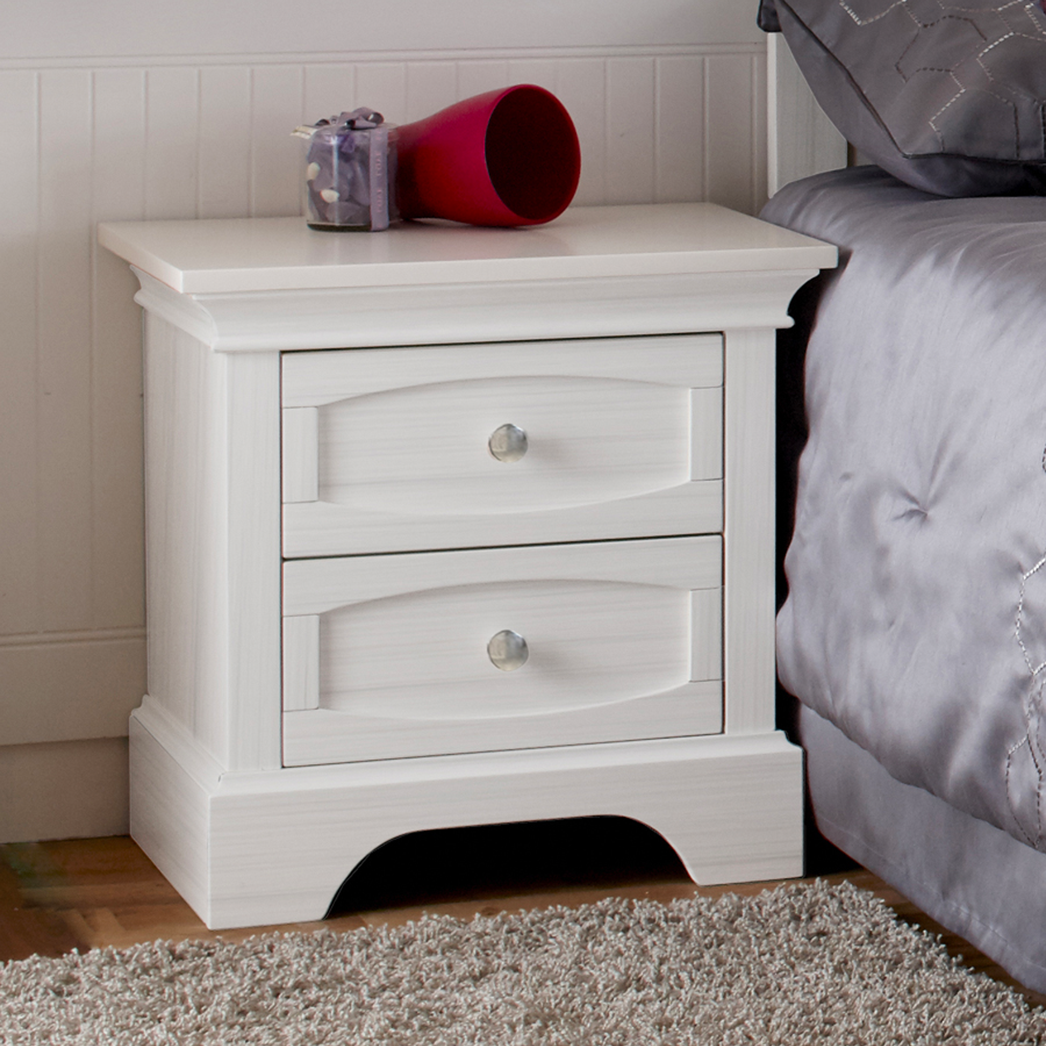 Ragusa Nightstand - Tots to Teens Furniture
