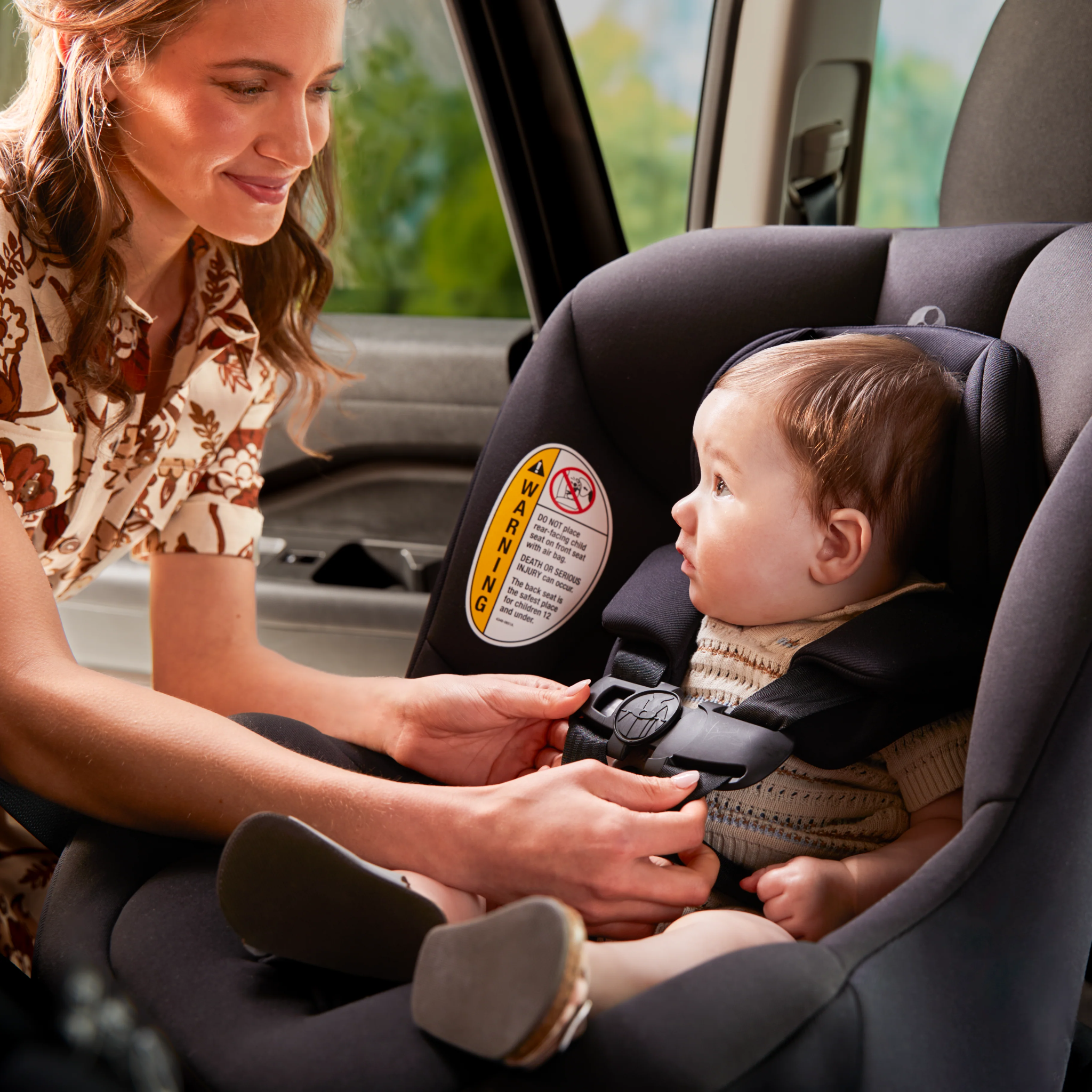Romi 2-in-1 Convertible Car Seat | Tots to Teens Furniture