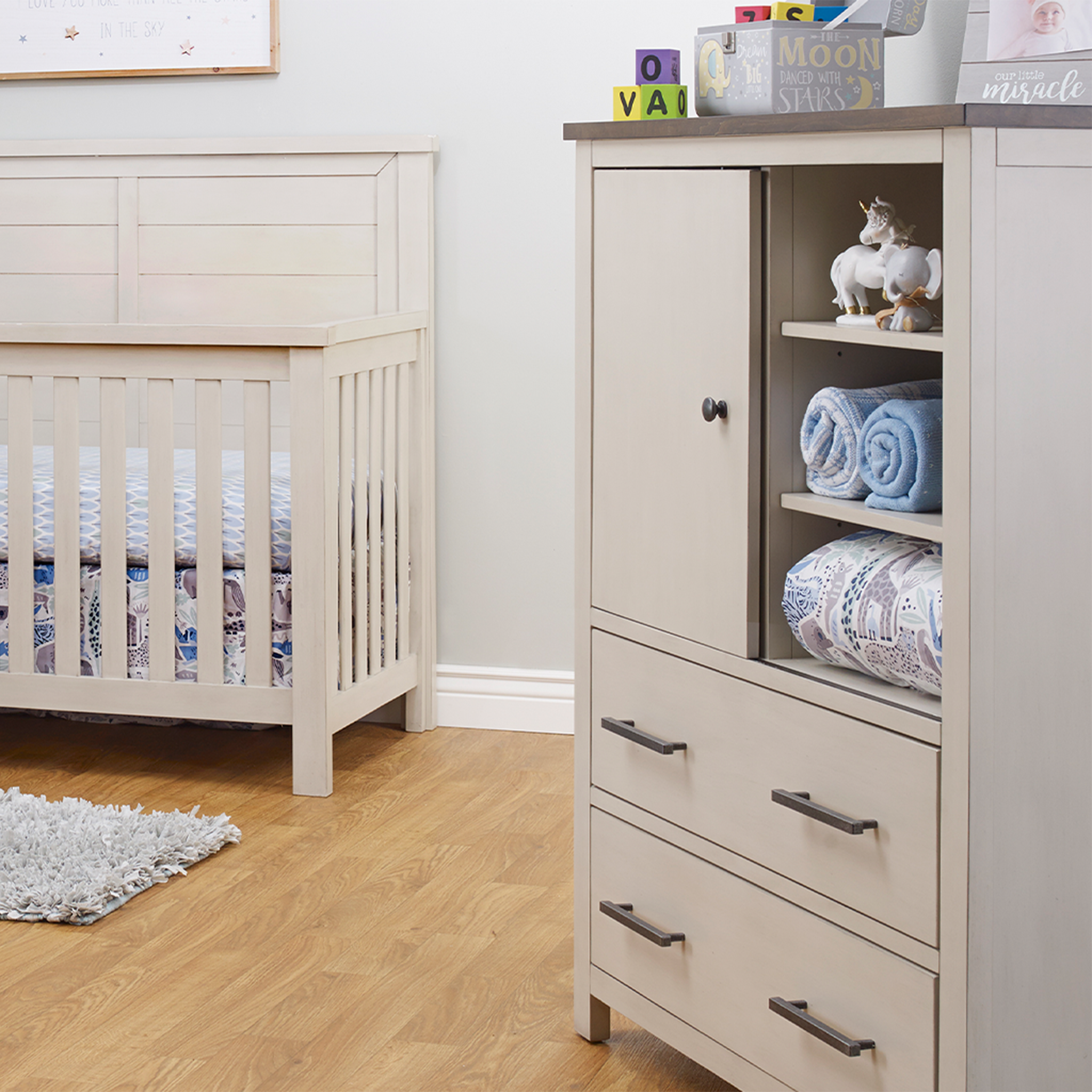 Farmhouse Chifforobe - Tots to Teens Furniture