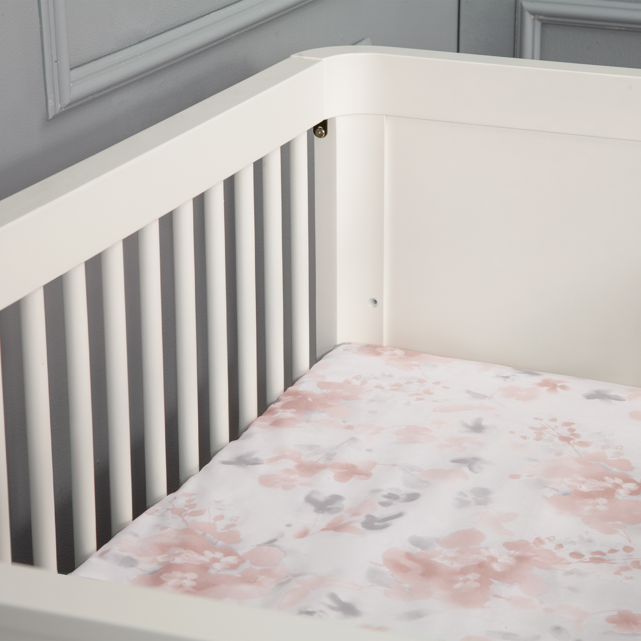 Tanner 3 in 1 Convertible Crib in Warm White - Tots to Teens Furniture