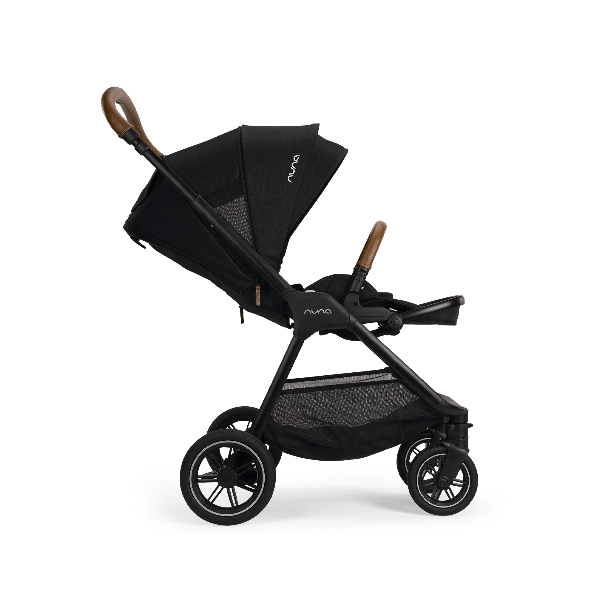 triv™ next + pipa™ urbn Travel System in Caviar - Tots to Teens Furniture