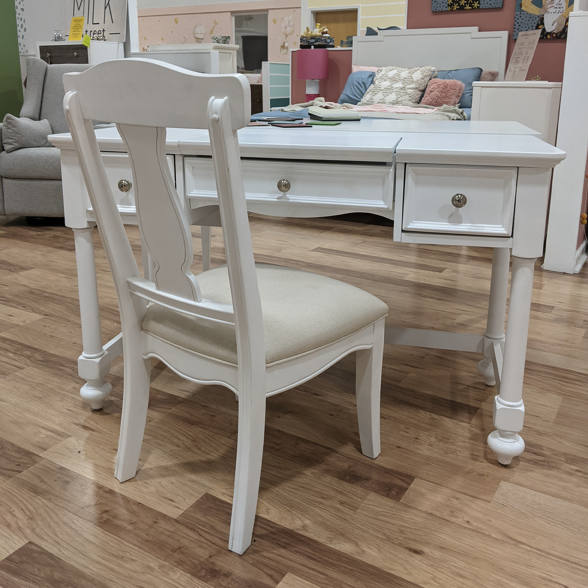 Floor Model Special - Madison Desk/Vanity & Desk Chair - Tots to Teens Furniture