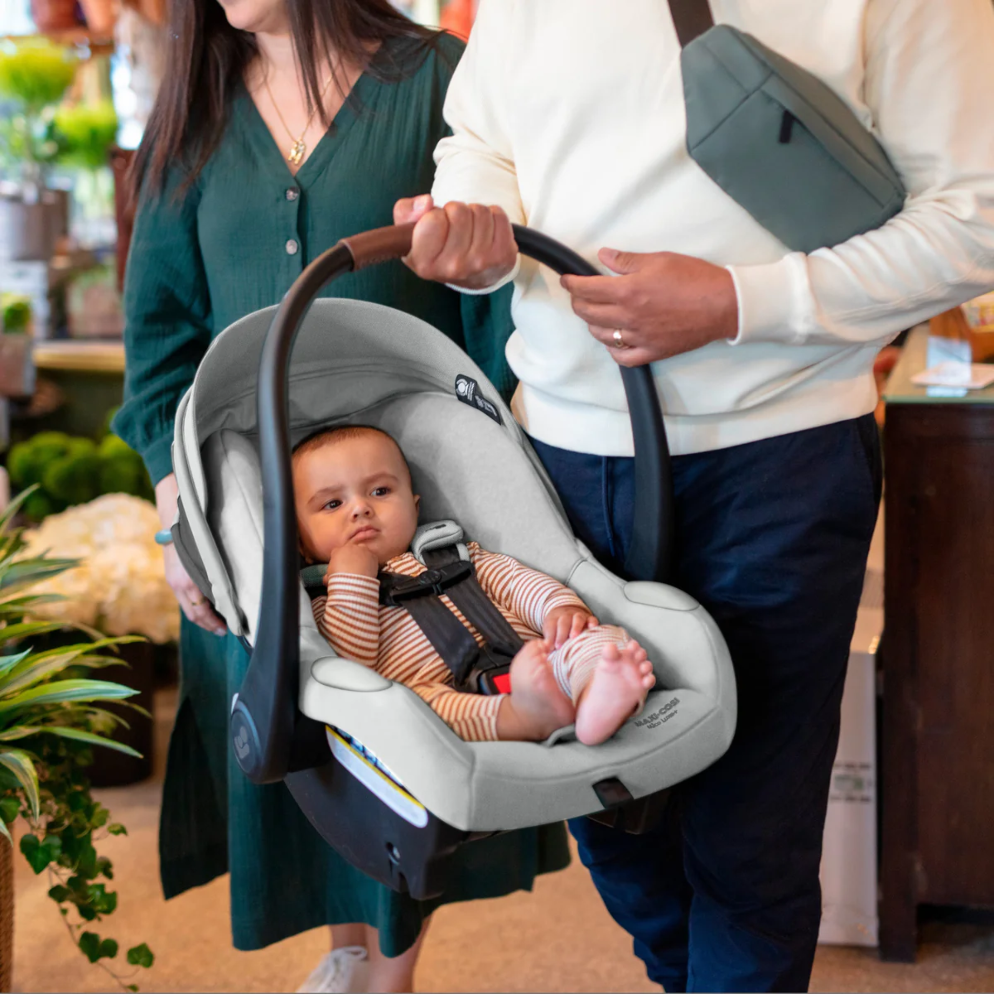 Zelia2 Luxe Travel System - Tots to Teens Furniture