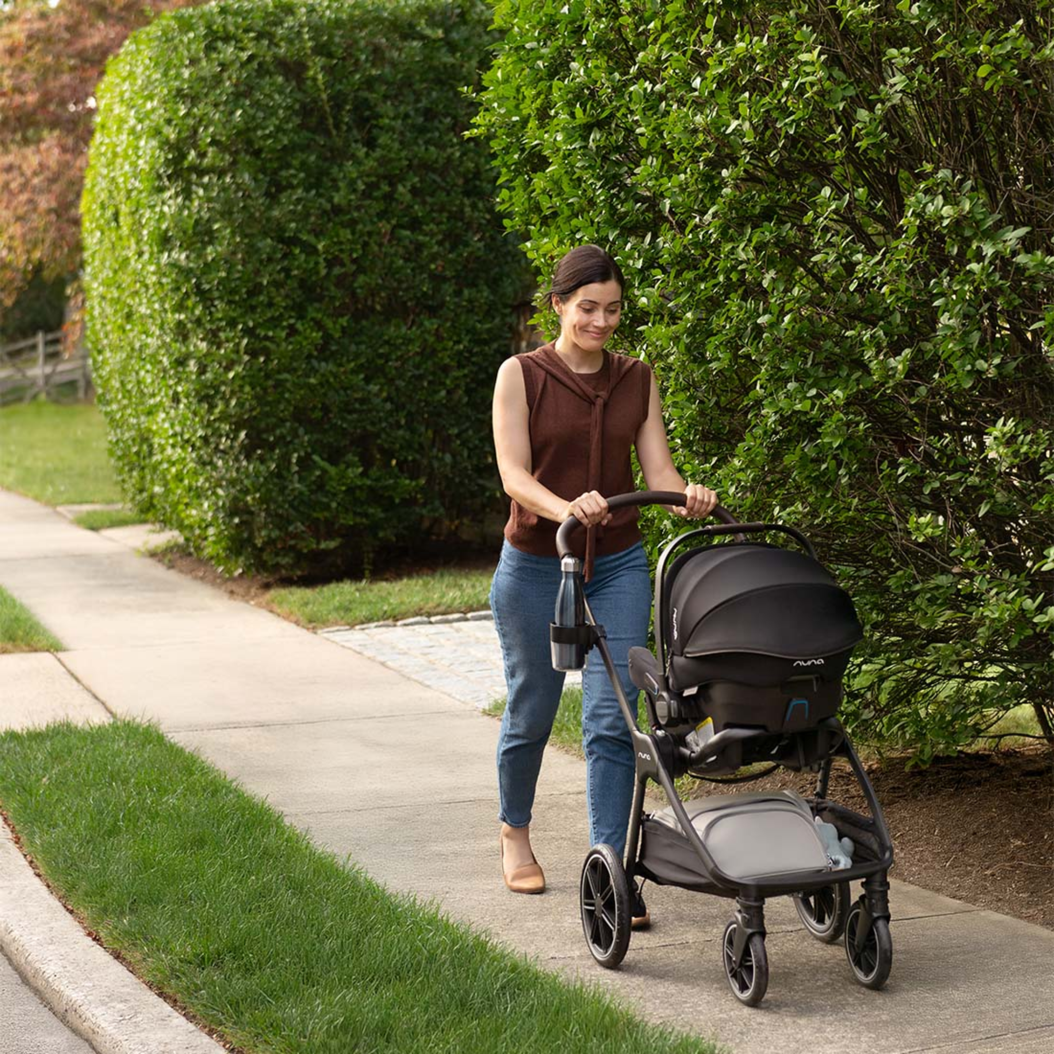 trvl lx next + pipa urbn travel system - Tots to Teens Furniture