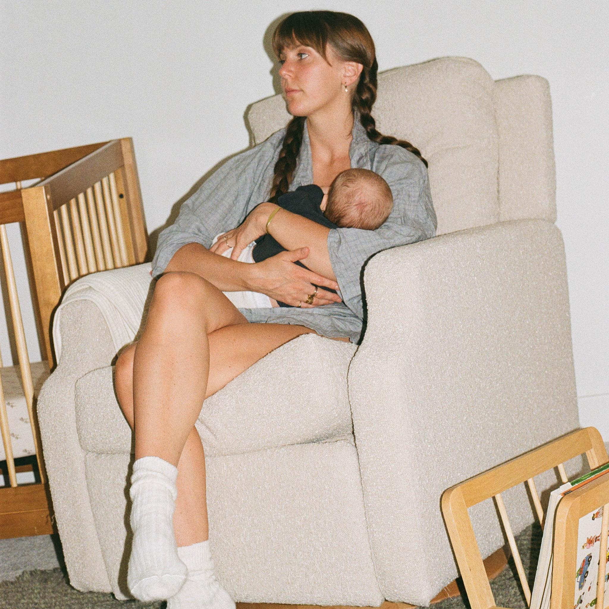 Oilo Harlow Gliding Swivel Nursery Recliner - Tots to Teens Furniture
